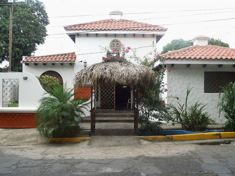 Hotel Aloha Managua Extérieur photo